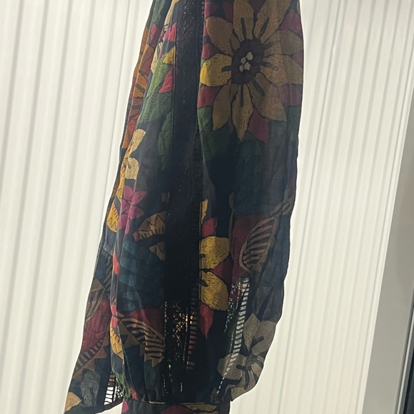 Farm Rio Colorful Patterned Top - Picture 6 of 7